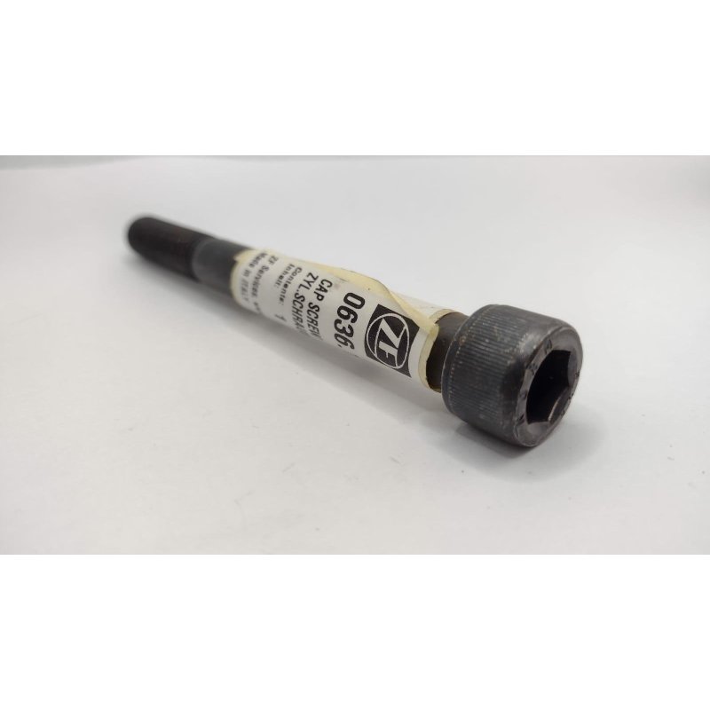Śruba ZF 0636101363 Śruba ZF 0636101363
