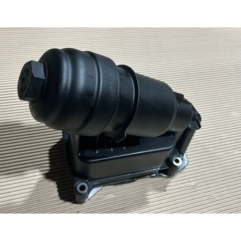 Obudowa filtra oleju OE BMW 11 42 7 800 066