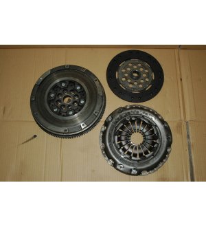 Koło zamachowe dwumasowe LUK1 415 0256 10