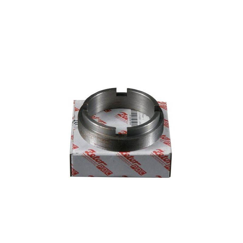 Nakrętka osi przedniej M105x1.5 Zetor