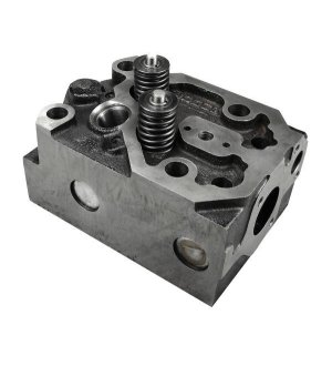 Głowica silnika kpl. z zaworami Zetor