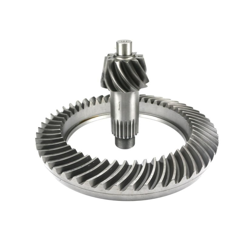 Wałek atakujący z kołem - przekładnia przedniego mostu Ursus C-385 WARYŃSKI