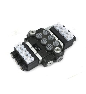 Rozdzielacz hydrauliczny 3-sekcyjny sterowany elektrycznie 12V 40L VOIMA