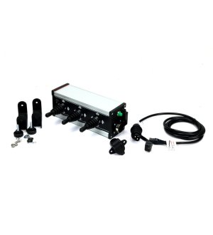 Panel z trzema joystickami 4-pozycyjnymi. 12VDC