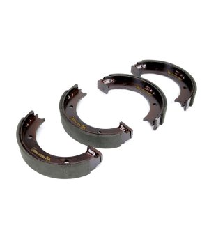 Szczęka hamulcowa 04378796 DEUTZ  Waryński (sprzedawane po 4 )