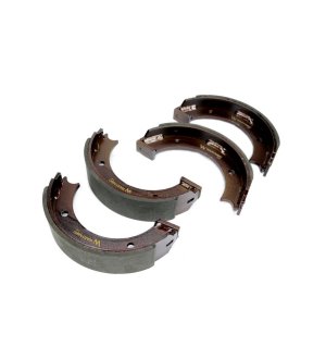 Szczęka hamulcowa 04380577  DEUTZ Waryński (sprzedawane po 4)